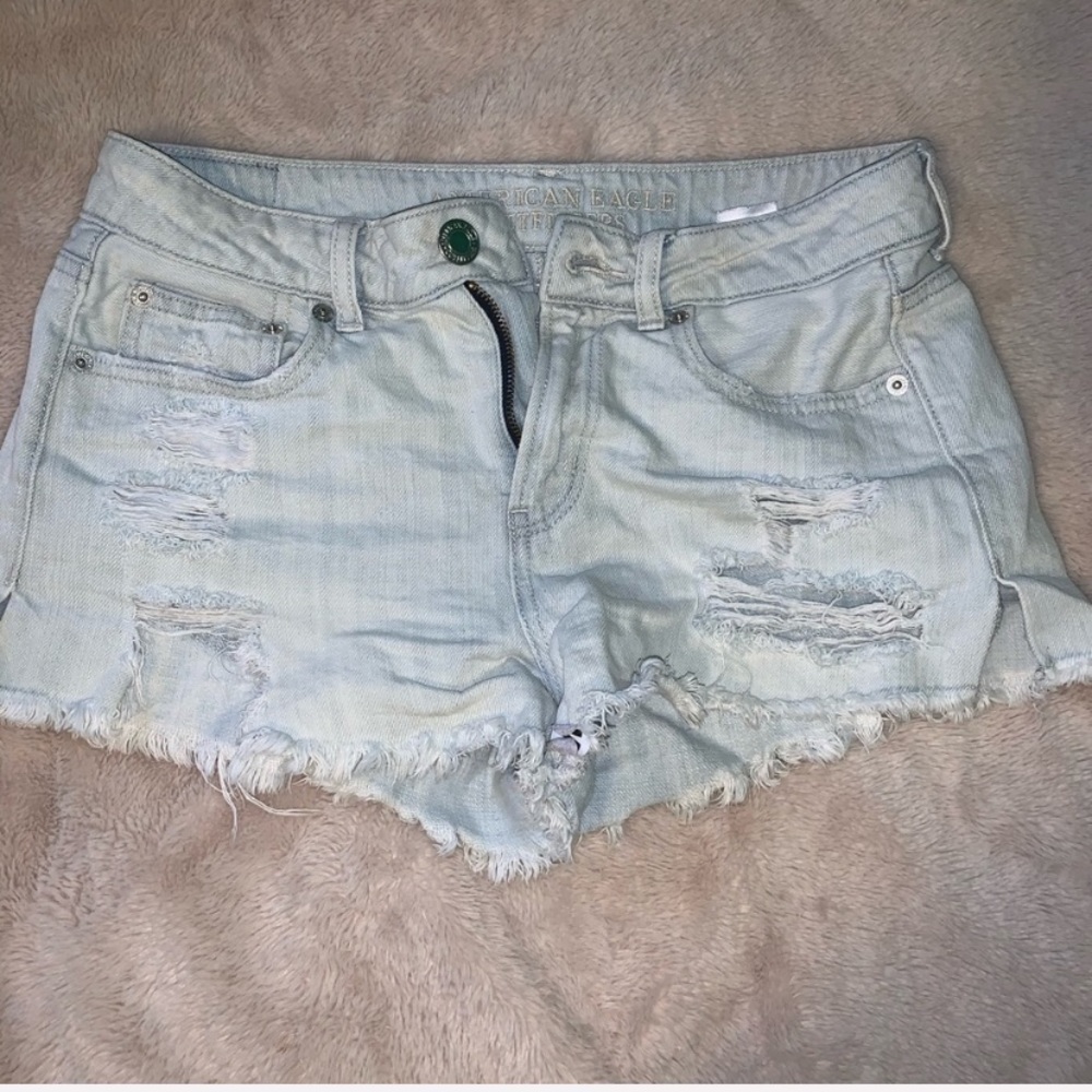 american eagle white washed jeans can fit a 4